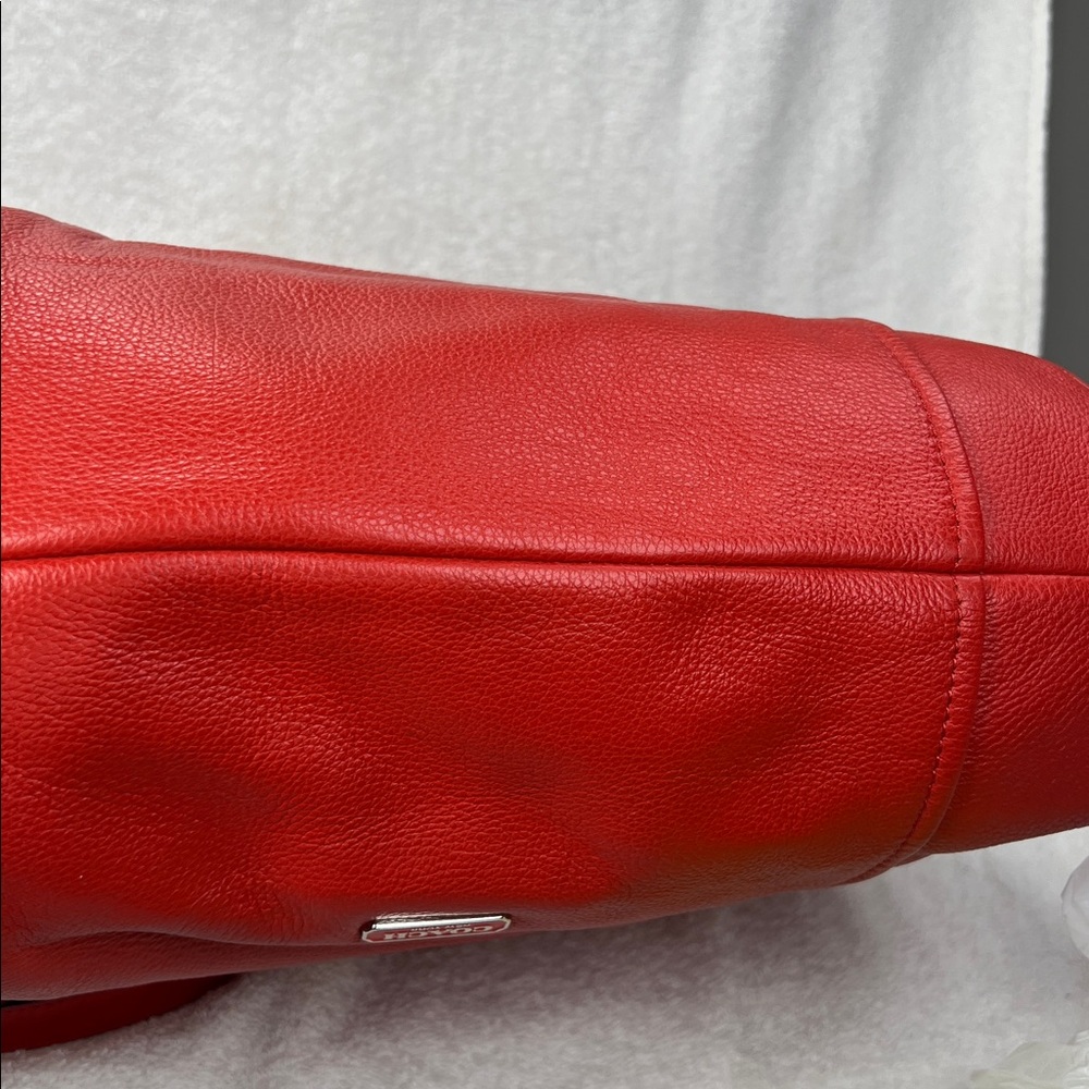 Coach 2014 Red Leather Shoulder Bag - Picture 4 of 10